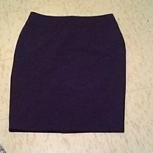 Size 14 black Worthington knee length skirt